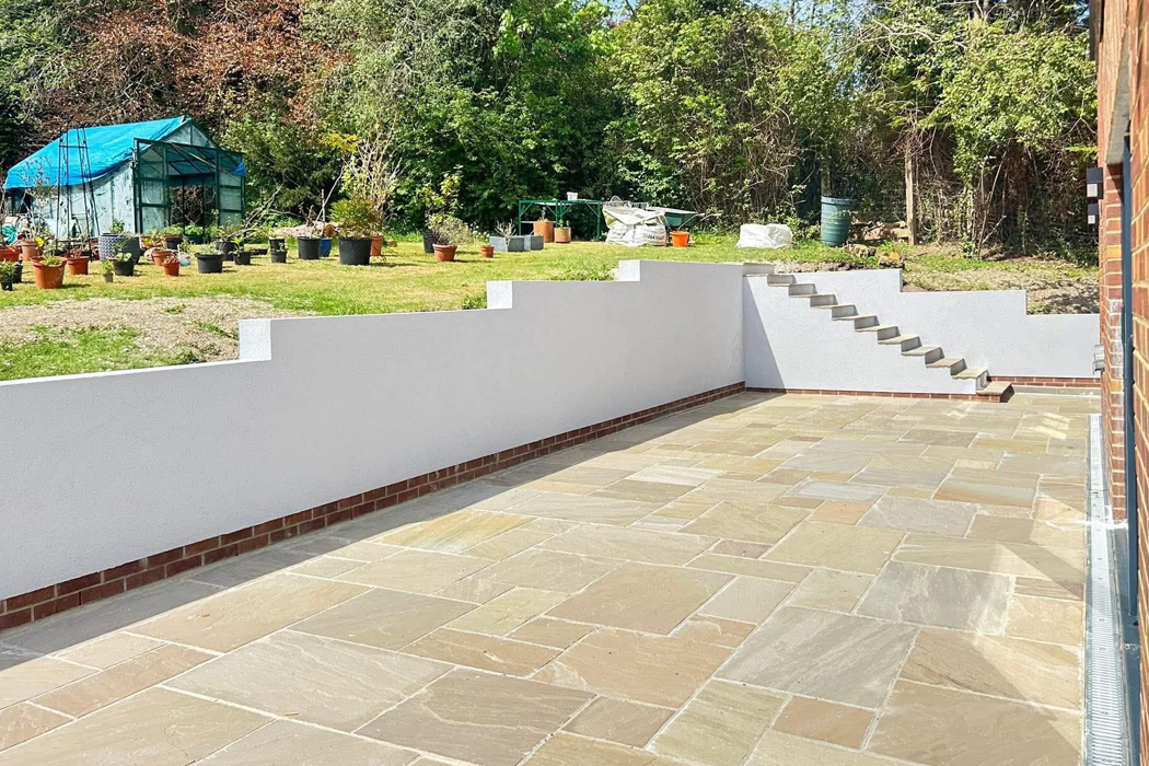Spray rendered garden wall